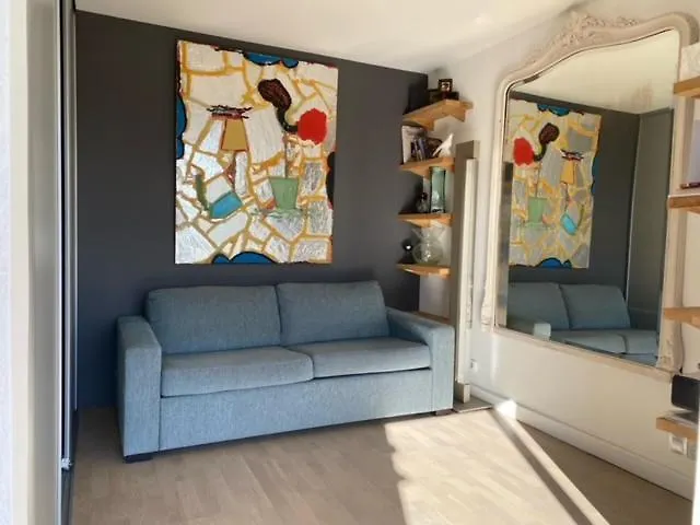 Apartment Rez De Jardin Avec Vue Mer A Saint Jean France