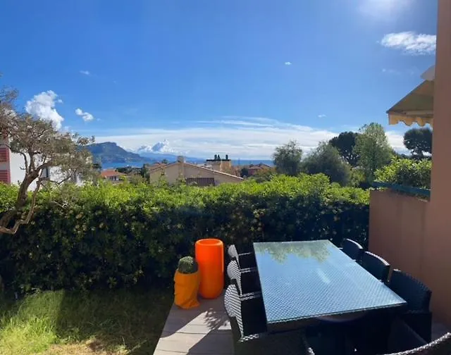 Rez De Jardin Avec Vue Mer A Saint Jean Apartment Saint-Jean-Cap-Ferrat