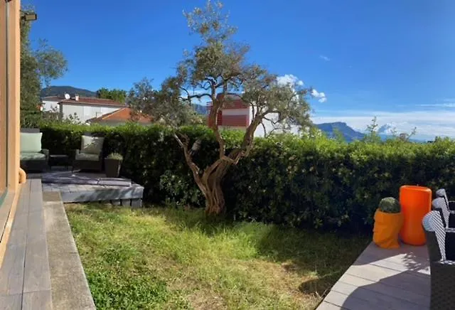 Rez De Jardin Avec Vue Mer A Saint Jean